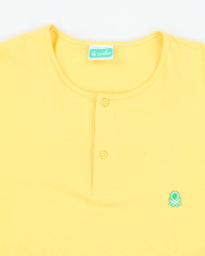 Vintage 80's United Colours of Benneton Single Stitch Button T-Shirt - M