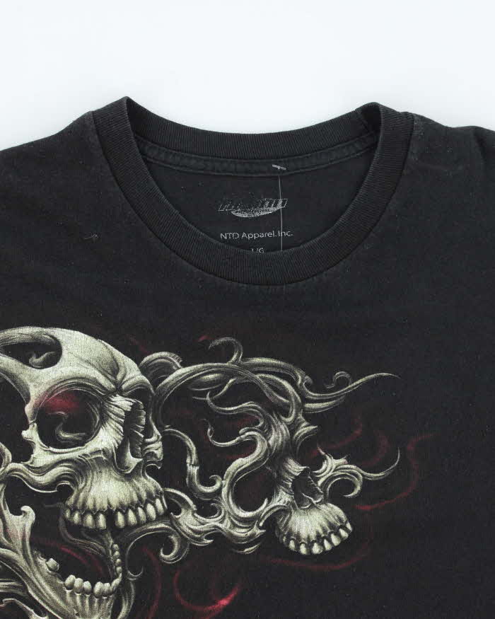 Vintage Y2K Multiple Skulls Graphic T-Shirt - L
