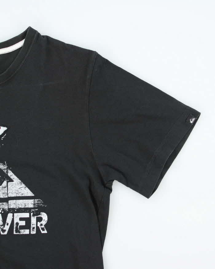 Vintage 2000's Quiksilver Centre Logo Graphic T-Shirt - S