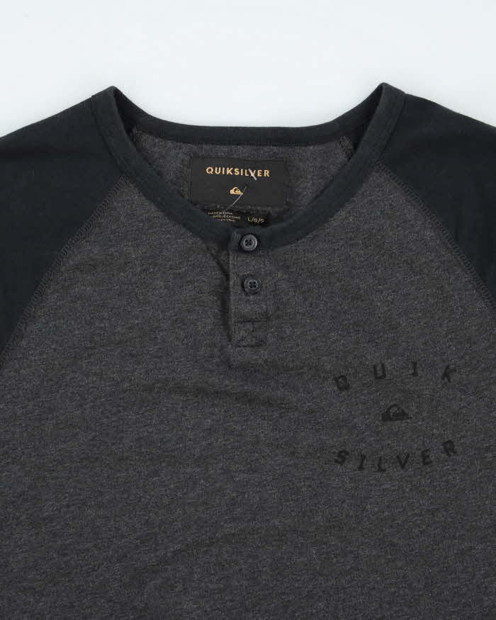 Vintage 2000's Quiksilver Quarter Button Long-sleeved T-Shirt - L