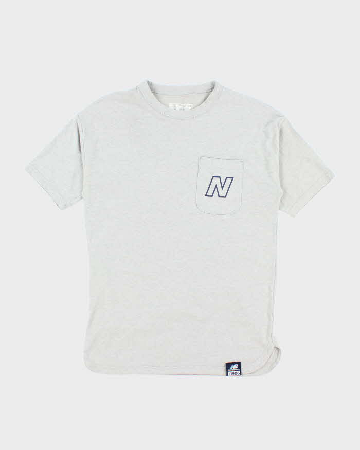 Vintage 00s New Balance T-Shirt - M