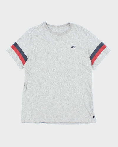 Vintage Nike SB T-Shirt - M