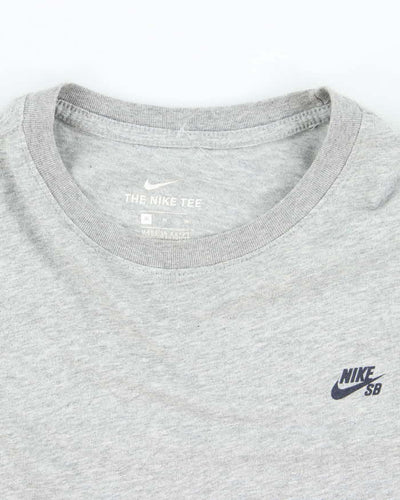 Vintage Nike SB T-Shirt - M