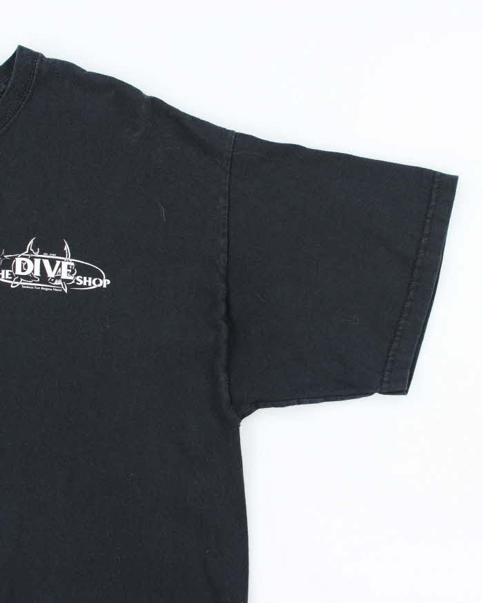 Vintage The Dive Shop Graphic T-Shirt - XL