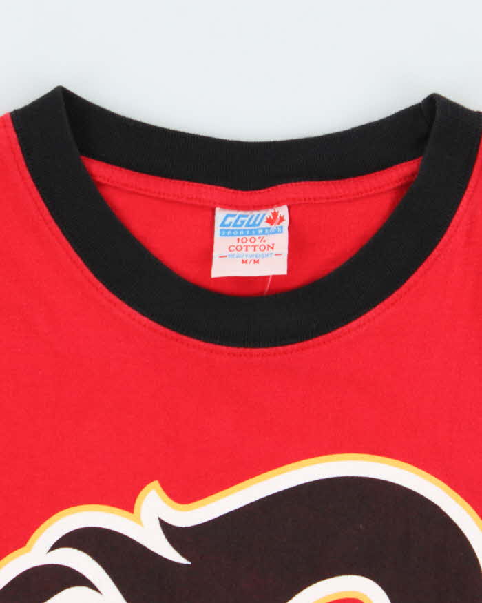 Vintage 90's Calgary Flames NHL Sports Graphic T-Shirt - M