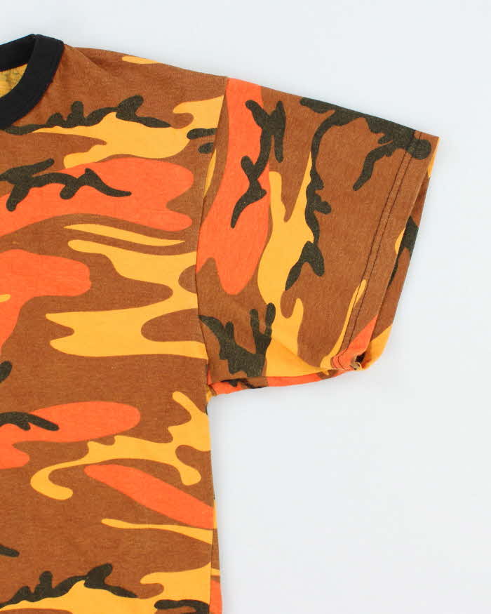 Vintage Y2K Orange Camouflage T-Shirt -  M