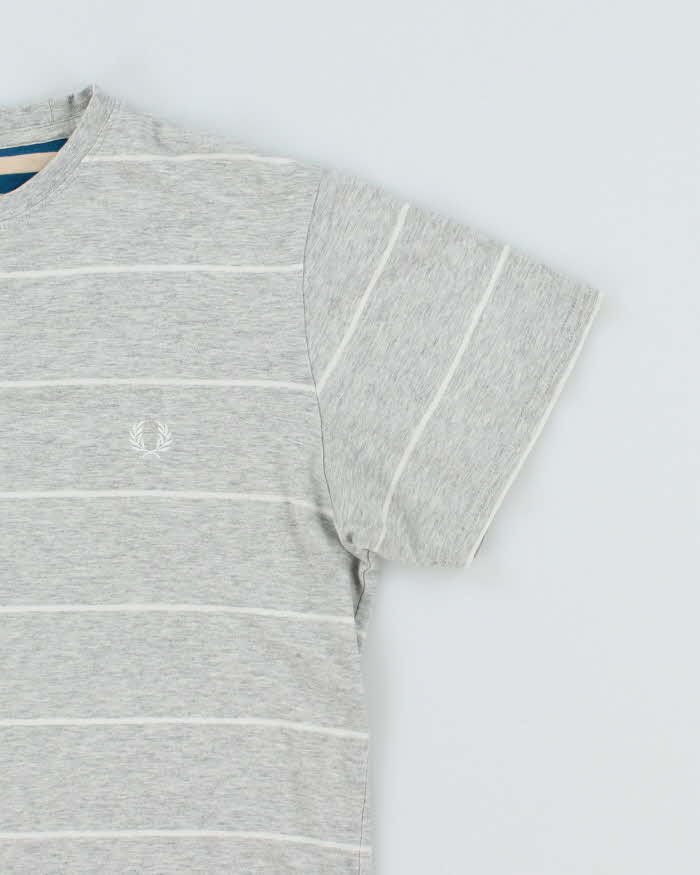 Vintage 2000's Fred Perry Striped Small Crest Logo T-Shirt - S