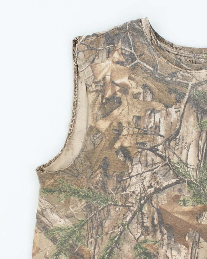 Vintage 2000's Real Tree Camouflage Cut Off T-Shirt - M