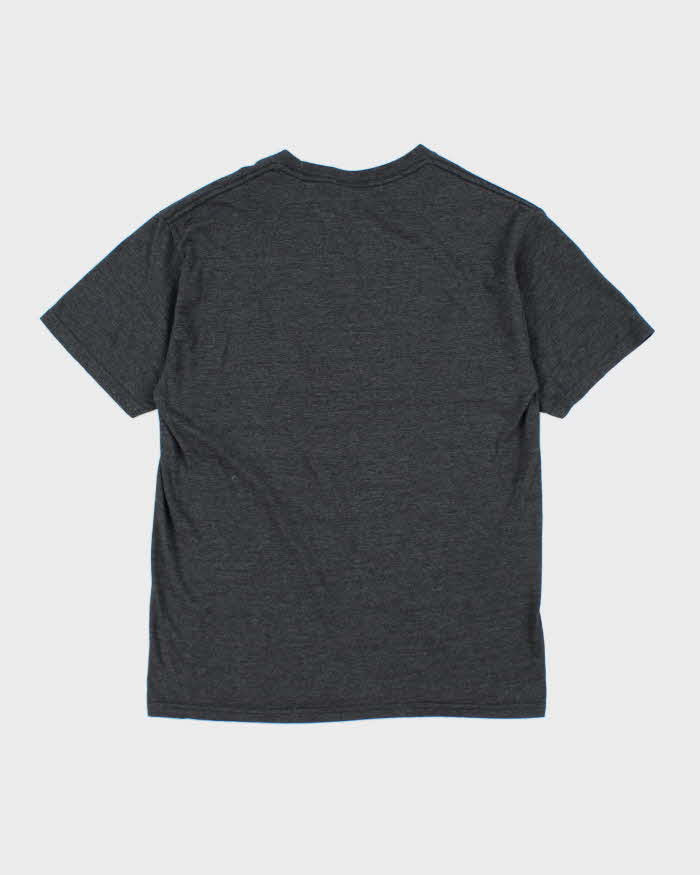 Vintage 2000's Volcom Spell Out Graphic T-Shirt - M