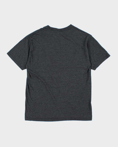 Vintage 2000's Volcom Spell Out Graphic T-Shirt - M
