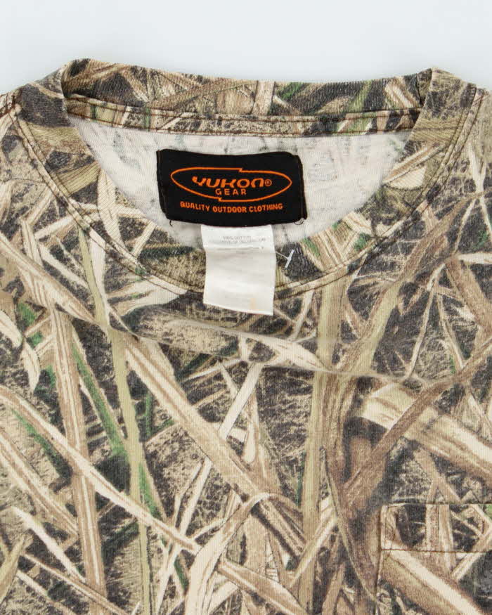 Vintage Y2K All Over Print Camouflage Pocket T-Shirt - M