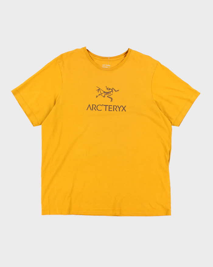 Vintage Arc'teryx Short Sleeve T-shirt - L