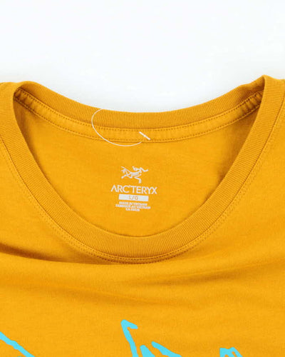 Vintage Arc'teryx Short Sleeve T-shirt - L