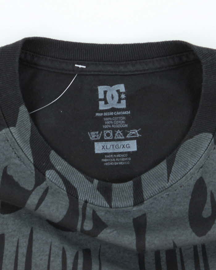 Vintage 00s DC Shoe Co Graphic T-shirt - XL