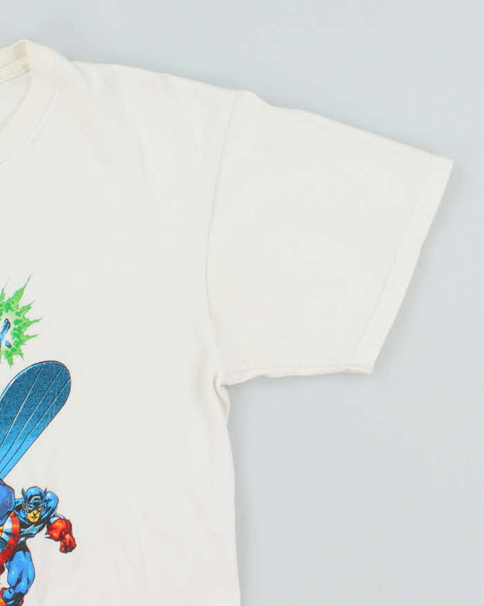 Vintage 90's Universal Studios Marvel Characters Graphic T-Shirt - M