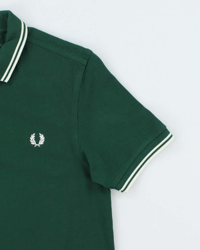 Vintage 2000's Fred Perry Small Crest Polo Shirt - M