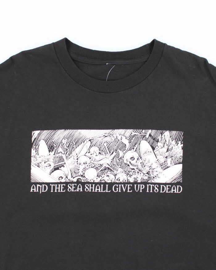 Vintage Gothic Graphic Long-sleeve T-Shirt - L