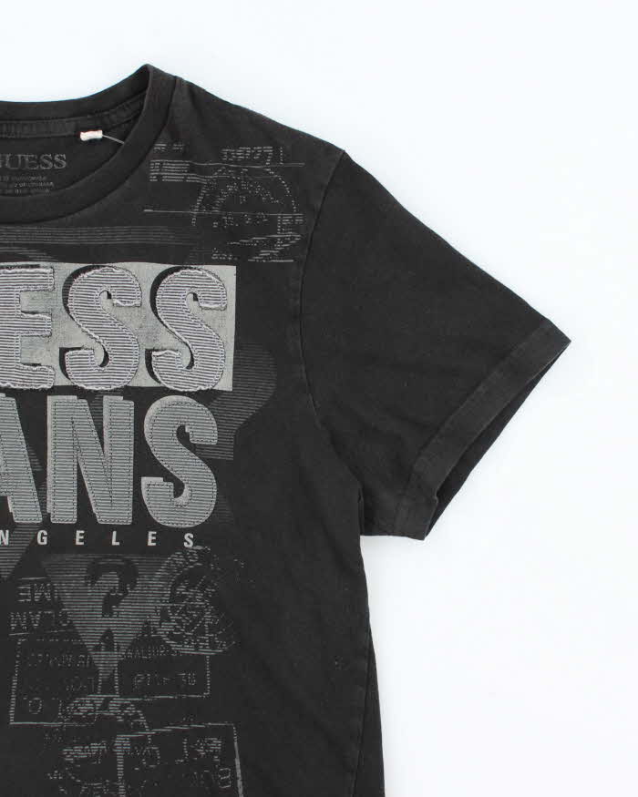 Vintage Y2k 00s Guess T-shirt - M