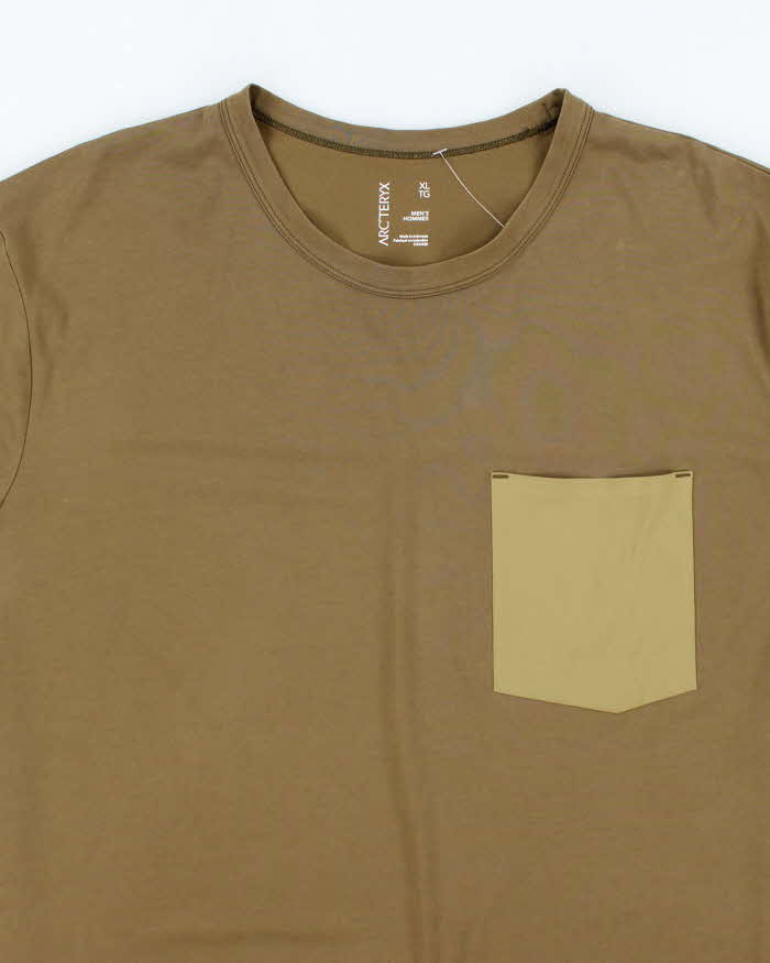 Vintage Arc'teryx Lightweight Pocket T-Shirt - XL