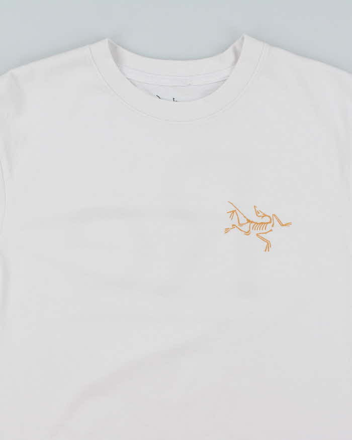 Vintage 2000's Arc'teryx Urvogel Skeleton Logo Graphic T-Shirt - M