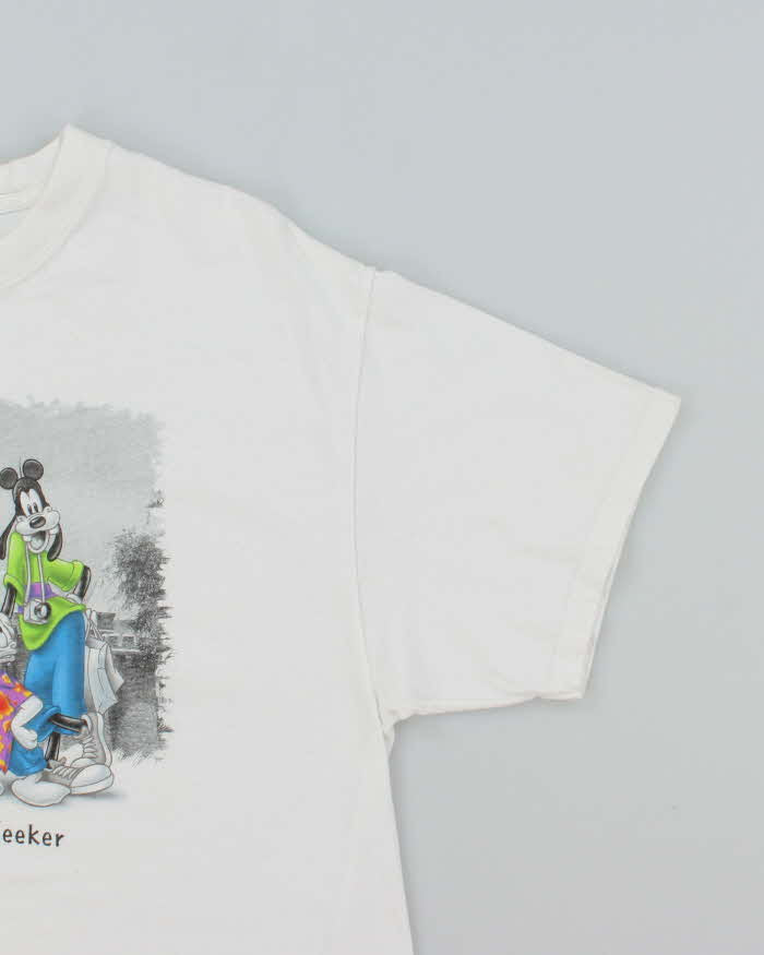 Vintage 90's Disney Fun Seeker Graphic T-Shirt - L