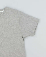 Vintage Y2K Nike Small Embroidered Swoosh T-Shirt - S