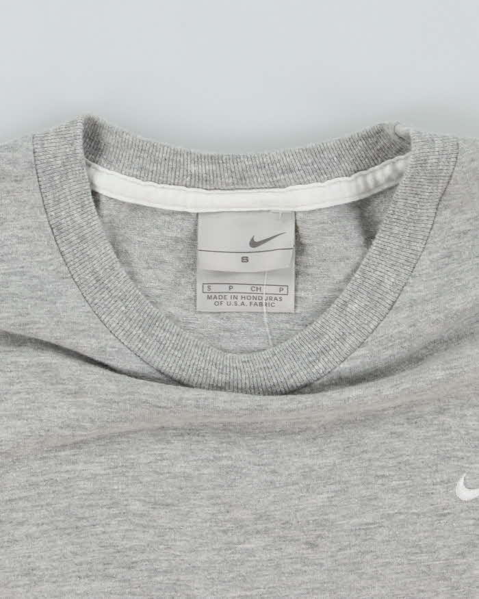 Vintage Y2K Nike Small Embroidered Swoosh T-Shirt - S