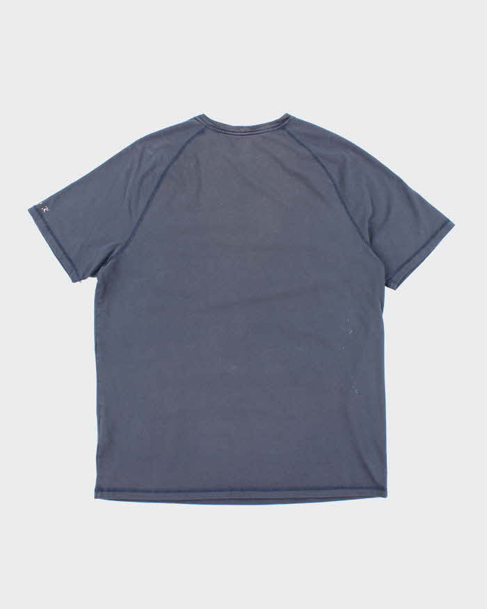 Vintage Y2K Carhartt Faded Pocket T-Shirt - L
