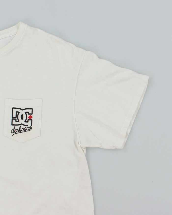 Vintage DC Shoe CO. Spell Out Pocket Graphic T-Shirt - L