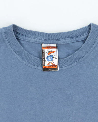 Vintage 2000's Maui Beware Sharks Souvenir T-Shirt - L