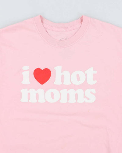 Vintage Y2K I <3 Hot Moms Comedy Graphic T-Shirt - L