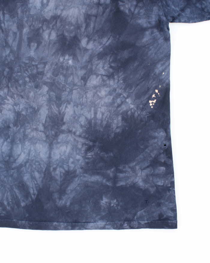 Vintage The Mountain Howling Wolf Graphic T-Shirt - M