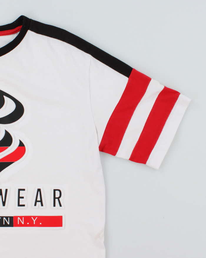 Vintage Y2K Rocawear Embossed Logo Graphic T-Shirt - S