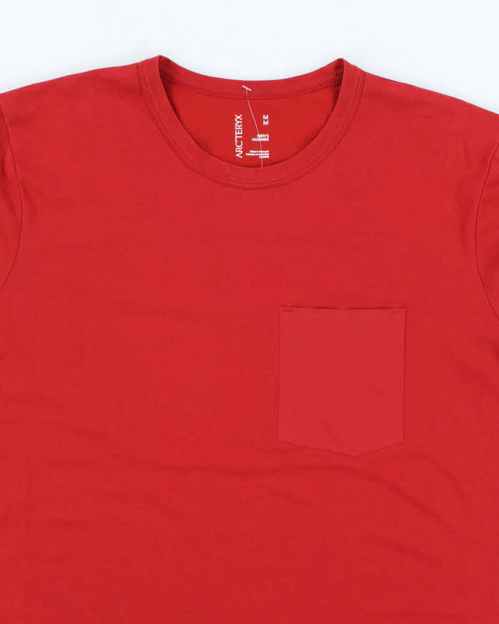 Vintage Arc'teryx Lightweight Pocket T-Shirt - M