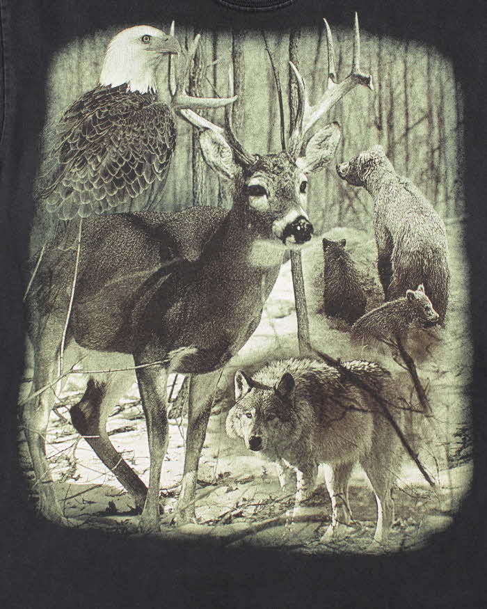 Vintage 2000's Forest Wildlife Graphic T-Shirt - M