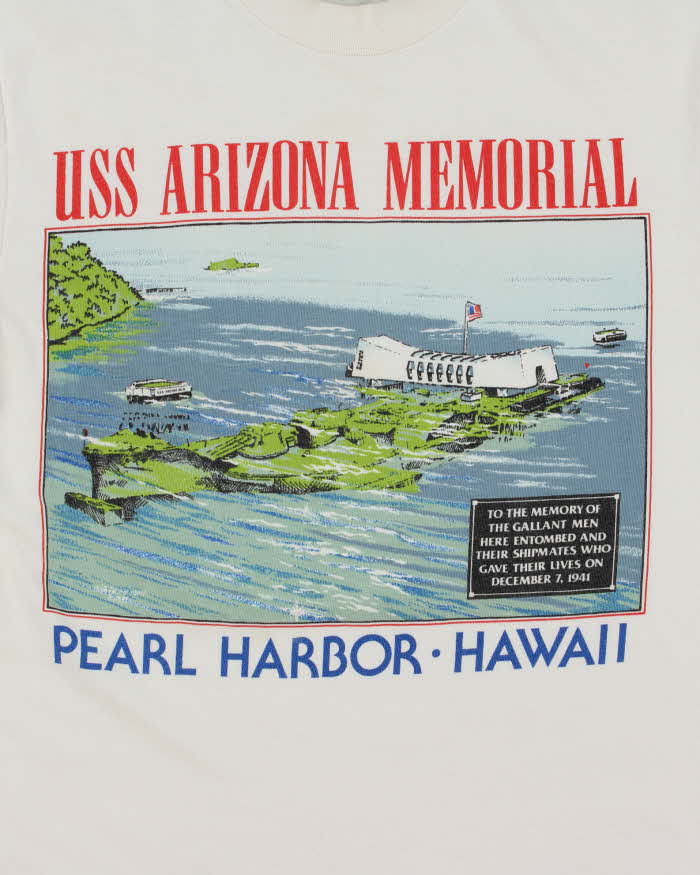 Vintage 90's Single Stitch Pearl Harbour Memorial T-Shirt - S