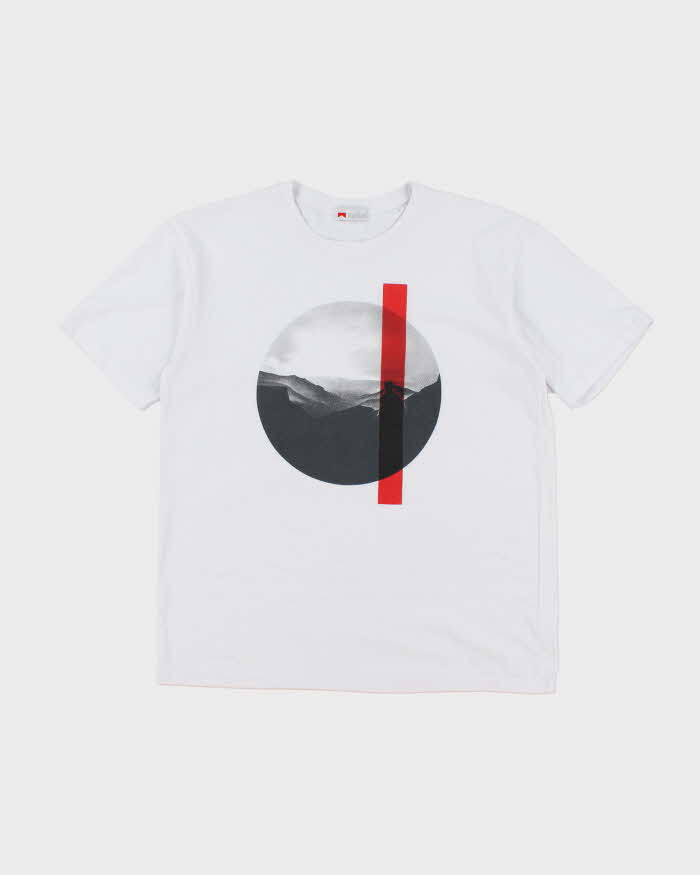Vintage Y2K Marlboro Graphic T-Shirt - L