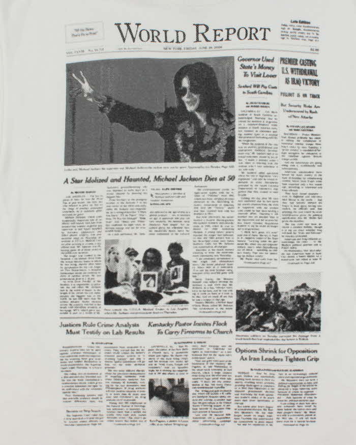 Vintage Y2K World Report Newspaper Graphic T-Shirt - L