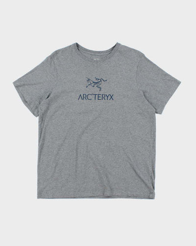 Vintage Arc'teryx Centre Logo Graphic T-Shirt - L