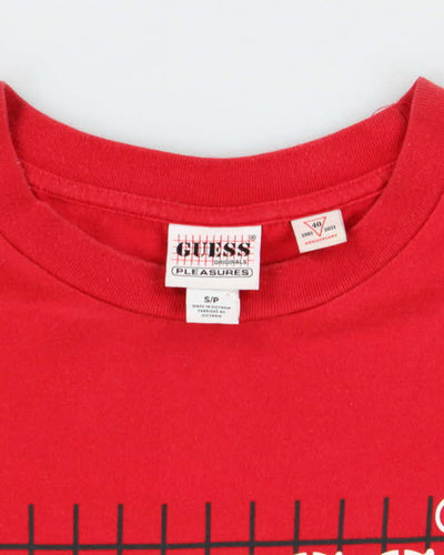 Guess Jeans x Pleasures Centre Logo Graphic T-Shirt - S