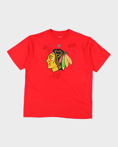 Vintage Reebok Chicago Black Hawks Team Signed Graphic T-Shirt - L
