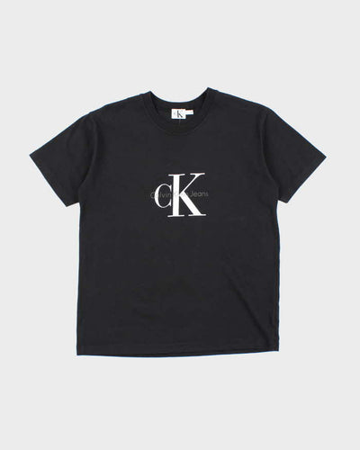 Vintage Y2K Calvin Klein Spell Out Graphic T-Shirt - M