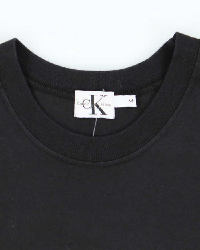 Vintage Y2K Calvin Klein Spell Out Graphic T-Shirt - M