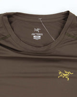 Vintage 2000's Arc'teryx Two Tone Lightweight T-Shirt - M