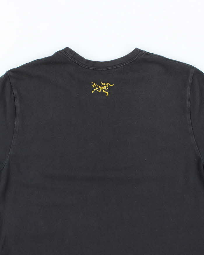 Arc'Teryx Black Print T-Shirt - M