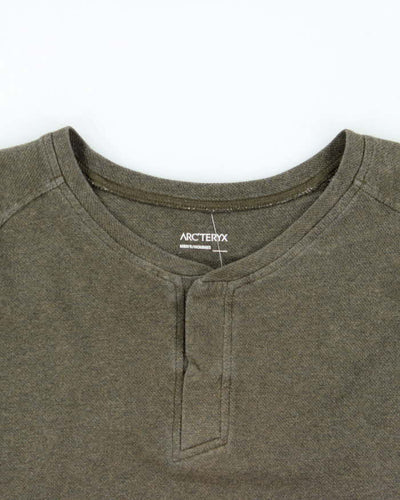 Vintage Arc'teryx Khaki Long Sleeve Henley T-Shirt - XL