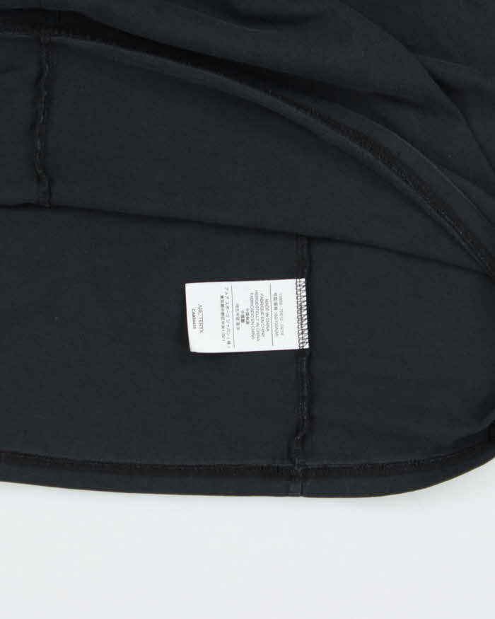 Vintage Arc'teryc Logo Graphic Short Sleeve T-Shirt - M