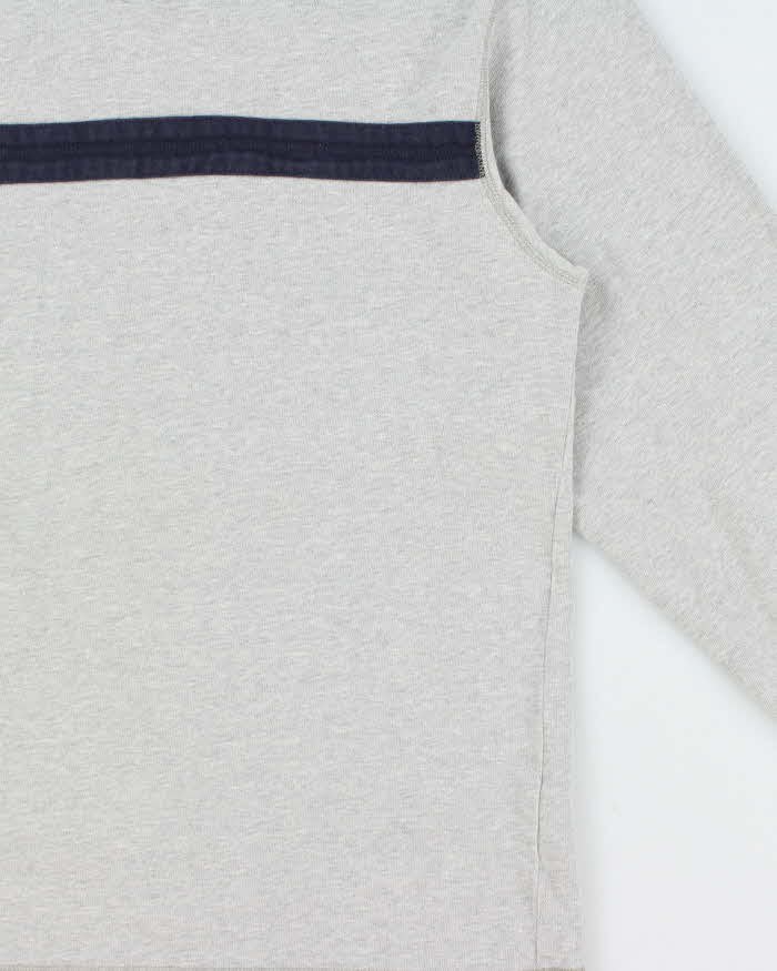 Vintage Eddie Bauer V-neck Long Sleeve T-shirt - M