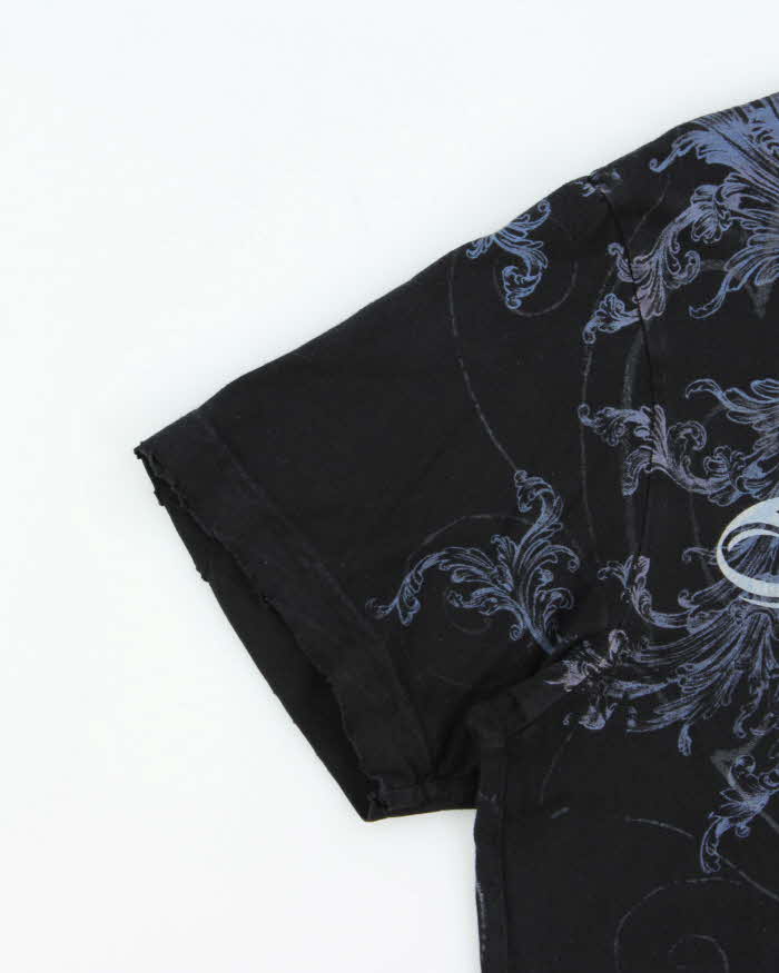 Vintage Y2K 00s Affliction Gothic Distressed Hem Crewneck T-Shirt - M