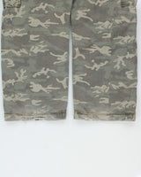 Vintage '03 Y2K Levi's Mid-Rise Woodland Camo Canvas Loose Straight Fit Cargo Trousers - W36 L30